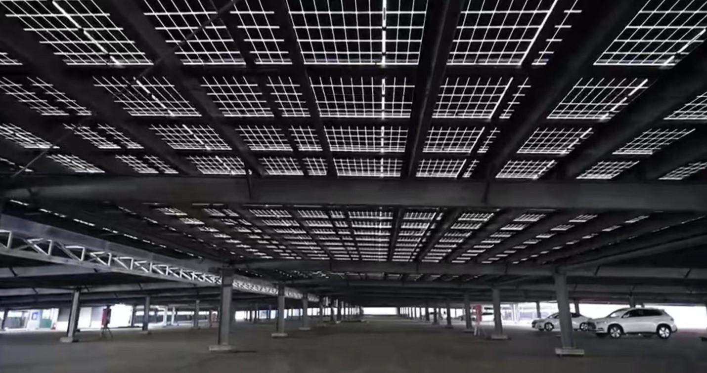 SP Group transforms the rooftop of Guangdong Lingxiao Pump Industry's new manufacturing facility into a high-tech carpark equipped with a Distributed Solar PV System