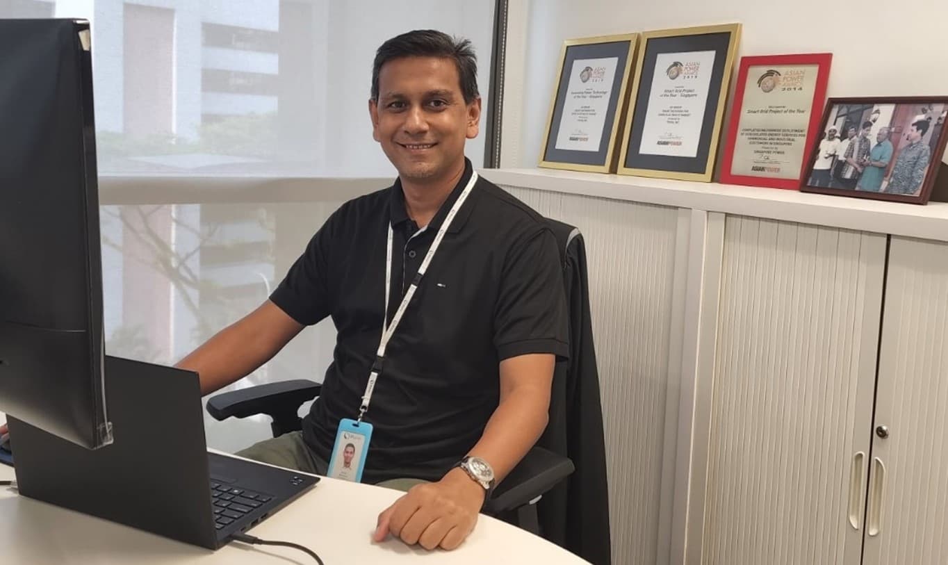 Vice President of SP Services’ Metering Branch Razali Bin Mohd.