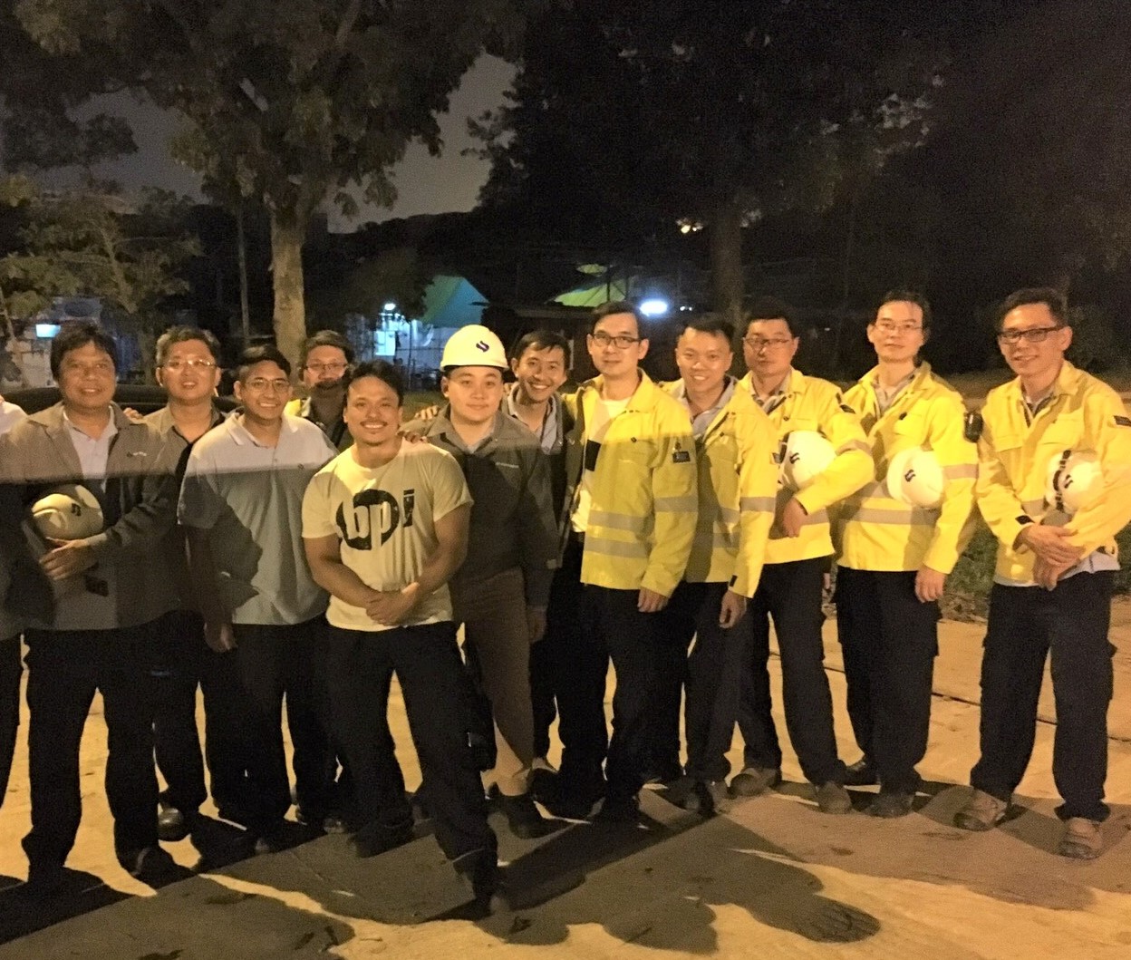 Louis (third from right) with the Distribution Pipeline Operations and Maintenance team.